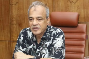 ‘গাড়ি রওয়ানা হলে আগে থেকে লিখে রাখবে এটা কোন হাটে যাবে’