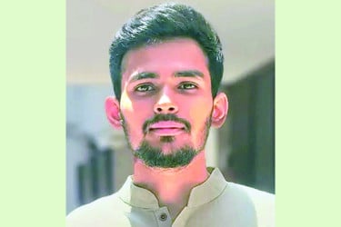 শপথ নিয়ে আইনি জটিলতা আছে : উপদেষ্টা