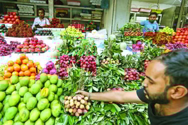 বাজারে আসছে মৌসুমি ফল