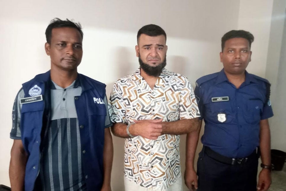 মুন্সিগঞ্জে স্ত্রীকে খুন করে থানায় আত্মসমর্পণ করলো স্বামী