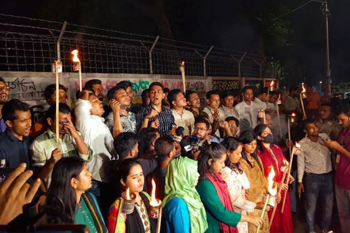 সাম্য হত্যার বিচারে ঢাবি ছাত্রদলের মশাল মিছিল
