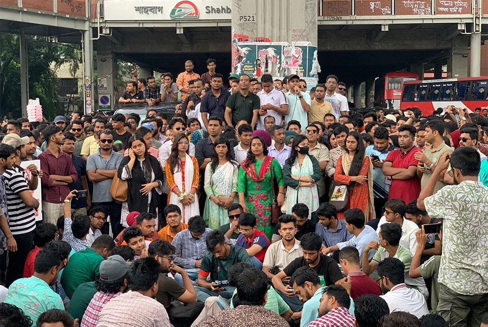‘ক্ষমতার মসনদ থেকে কীভাবে টেনে নামাতে হয় ছাত্রদল জানে’