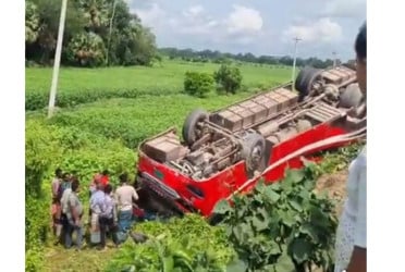 ভাঙ্গায় সড়ক দুর্ঘটনায় আহত ১০ জন