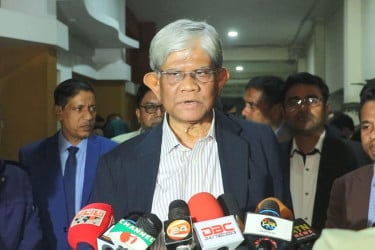 দুই বিভাগে বিভক্তই থাকবে এনবিআর : অর্থ উপদেষ্টা