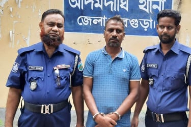 আদমদীঘিতে নাশকতা মামলায় স্বেচ্ছাসেবক লীগ নেতা গ্রেপ্তার