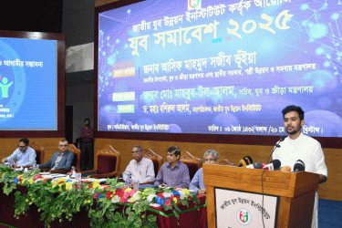 তরুণরাই নতুন বাংলাদেশ গড়ার মূল চালিকাশক্তি: উপদেষ্টা আসিফ মাহমুদ