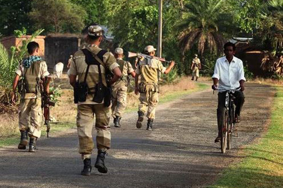 ছত্তিশগড়ে আইনশৃঙ্খলাবাহিনীর সঙ্গে তুমুল সংঘর্ষ, নিহত ২৭