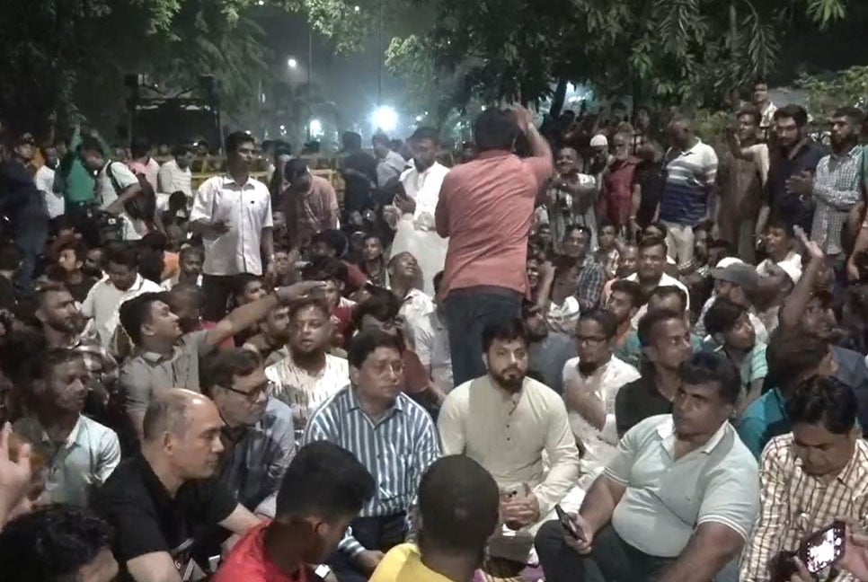 একটি গোষ্ঠীর ষড়যন্ত্র রুখে দিতেই এই আন্দোলন : ইশরাক