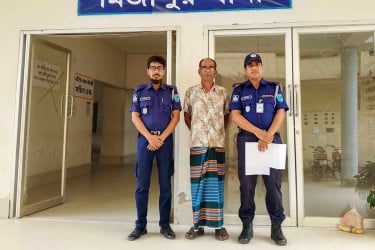 মির্জাপুরে ওয়ার্ড আওয়ামী লীগ নেতা নজরুল গ্রেফতার
