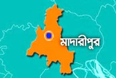 ভিডিও প্রকাশের ভয় দেখিয়ে ধর্ষণ, পুলিশে দিলো এলাকাবাসী