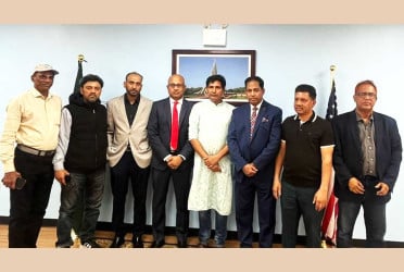 নিউইয়র্ক বাংলাদেশ কনসাল জেনারেলের সঙ্গে স্টেট বিএনপি নেতৃবৃন্দের সাক্ষাৎ