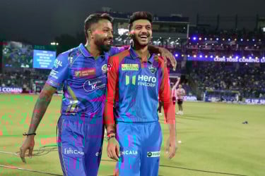 অলিখিত কোয়ার্টার ফাইনালে আজ মুখোমুখি মুম্বাই ও দিল্লি
