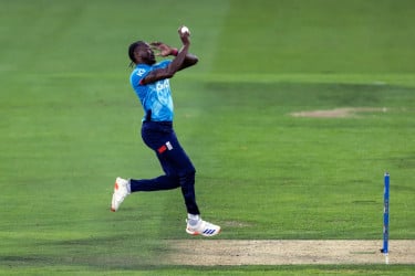 আবারও ইঞ্জুরির কবলে জোফরা আর্চার