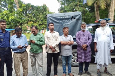গাইবান্ধায় ৬ ই্উপি চেয়ারম্যান আটক