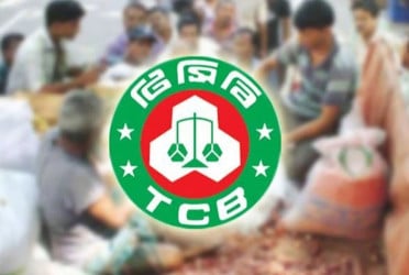 লিটারে তেলের দাম ৩৫ টাকা বাড়াল টিসিবি