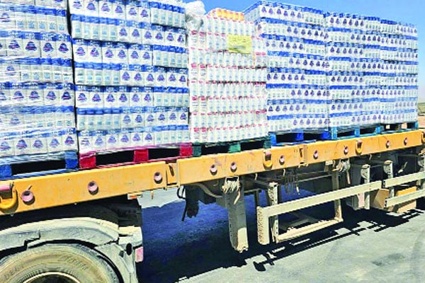 অবশেষে গাজায় ঢুকল ত্রাণবাহী ট্রাক