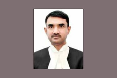 হাইকোর্টের বিচারপতি খোন্দকার দিলীরুজ্জামানকে অপসারণ