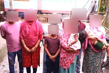পাটগ্রাম সীমান্তে ভারতের পুশ ইন, নারী-শিশুসহ আটক ২০