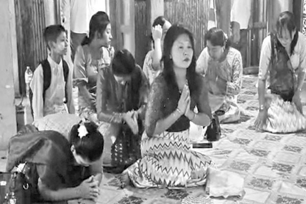 গুরুদক্ষিণা উৎসব উদযাপন