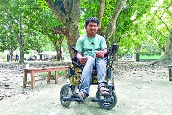 স্বপ্ন জয়ে অদম্য রাজশাহী বিশ্ববিদ্যালয়ের রিফাত