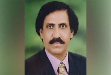 সাবেক হুইপ আতিক ও তার স্ত্রীর দেশত্যাগে নিষেধাজ্ঞা