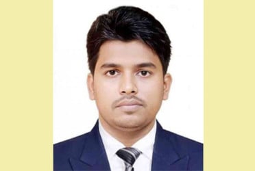 সাবেক এপিএস মোয়াজ্জেমের দেশত্যাগে নিষেধাজ্ঞা, এনআইডি স্থগিত