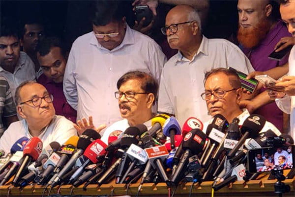 আমরা চাই একটি সুষ্ঠু ও নিরপেক্ষ নির্বাচন : মান্না