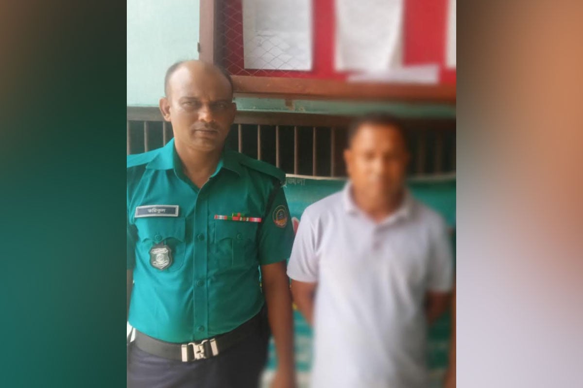 স্কুলছাত্রীকে ধর্ষণের অভিযোগে অভিযুক্ত গ্রেফতার