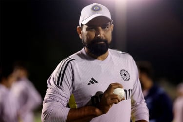 টেস্ট দলে কেন জায়গা পেলেন না শামি?