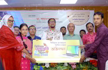 শিক্ষা ছাড়া প্রতিযোগিতার বিশ্বে টিকে থাকা যাবে না : মেয়র শাহাদাত