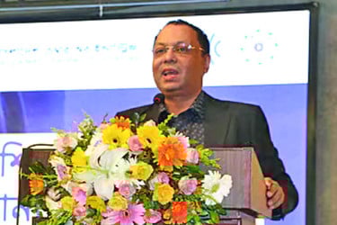 বুদ্ধিজীবীদের মতো মেরে ফেলা হচ্ছে শিল্পোদ্যোক্তাদেরও