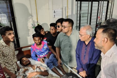 ‘বিষপান করা’ চোখ হারানো সেই ৪ যুবকের পাশে তারেক রহমান