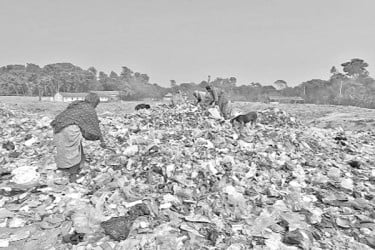 ময়লার ভাগাড়, বেড়েছে স্বাস্থ্যঝুঁকি