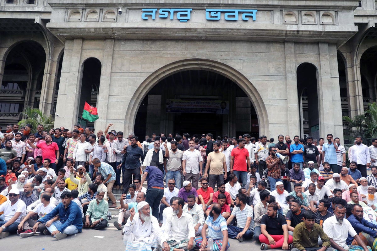 ইশরাককে শপথ পড়ানো না হলে নগরভবনের তালা খোলা হবে না