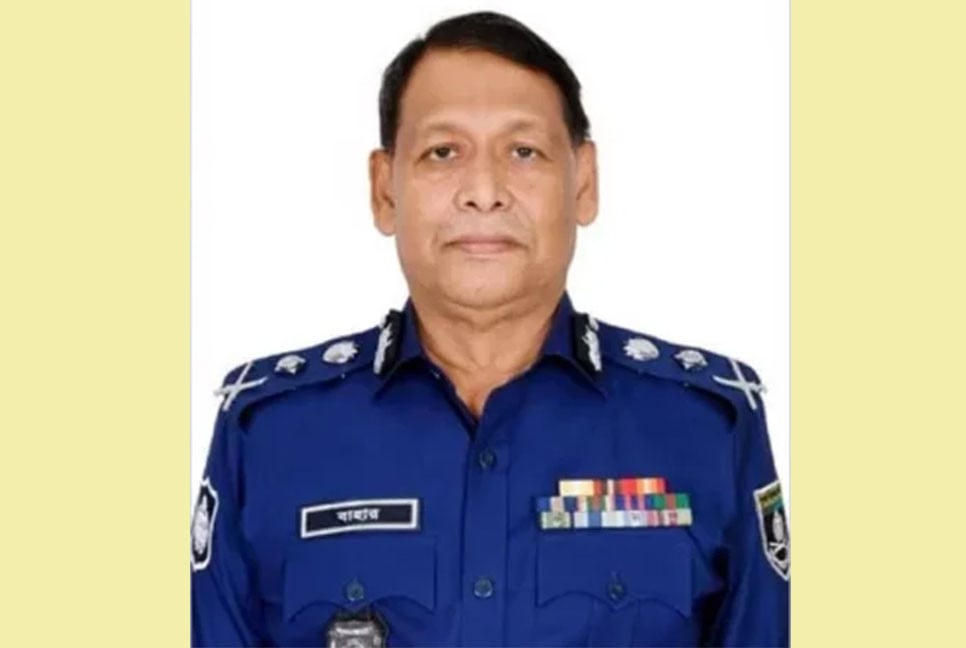 ঈদুল আজহায় আন্তরিকভাবে কাজ করতে পুলিশ কর্মকর্তাদের নির্দেশ আইজিপির