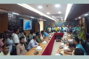 অধ্যাদেশ পর্যালোচনা কমিটির সঙ্গে বৈঠকে কর্মচারীরা