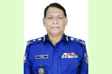পুলিশি তৎপরতা বাড়াতে আইজিপির নির্দেশ