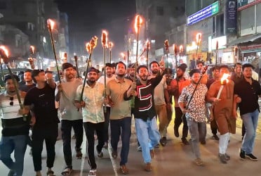 সাম্য হত্যার বিচারের দাবিতে জয়পুরহাটে ছাত্রদলের মশাল মিছিল