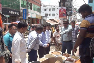 ঈদকে সামনে রেখে জামালপুরে বাজার মনিটরিং