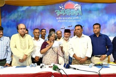 দেশের ভালো কাজে হোক আমাদের রাজনীতি : শারমিন মুরশিদ