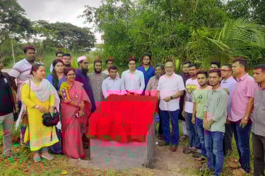 ববিতে ‘জুলাই-৩৬’ স্মৃতি ফলক নির্মাণ কাজের উদ্বোধন