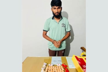 কক্সবাজারে ইয়াবা পাচার, যুবক আটক