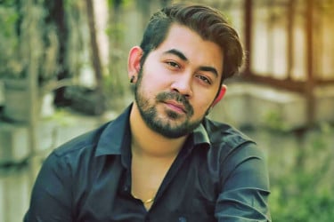 তানজীব সারোয়ারের ‘নামের জীবন’