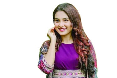 সাংবাদিক চরিত্রে তটিনী