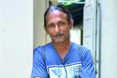 আশীষ খন্দকারের নতুন মঞ্চ প্রযোজনা