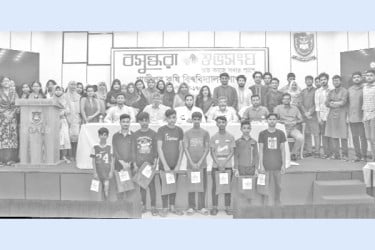 শুভসংঘের ঈদ উপহার পেল অসহায় শিশুরা