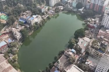জলাশয় হারিয়ে যাচ্ছে