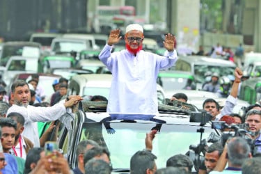 আজহারের মুক্তি, সংবর্ধনা