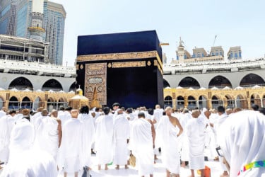 মক্কা ও মদিনায় হজযাত্রীদের যেসব ভুল হয়