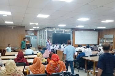সচিবালয়ে কর্মচারীদের এক ঘণ্টার কর্মবিরতি